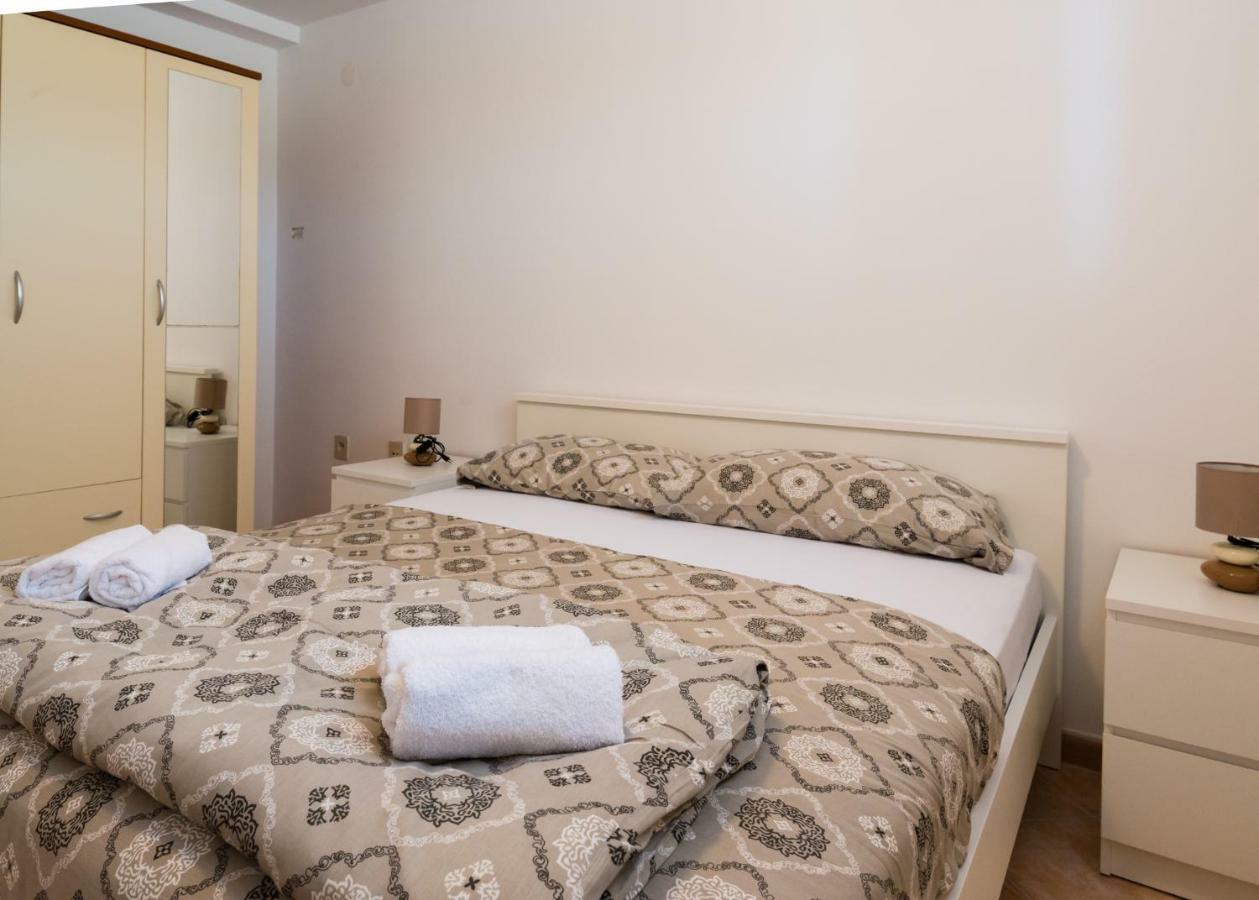 Apartments Alma 克尔维尼维赫 外观 照片